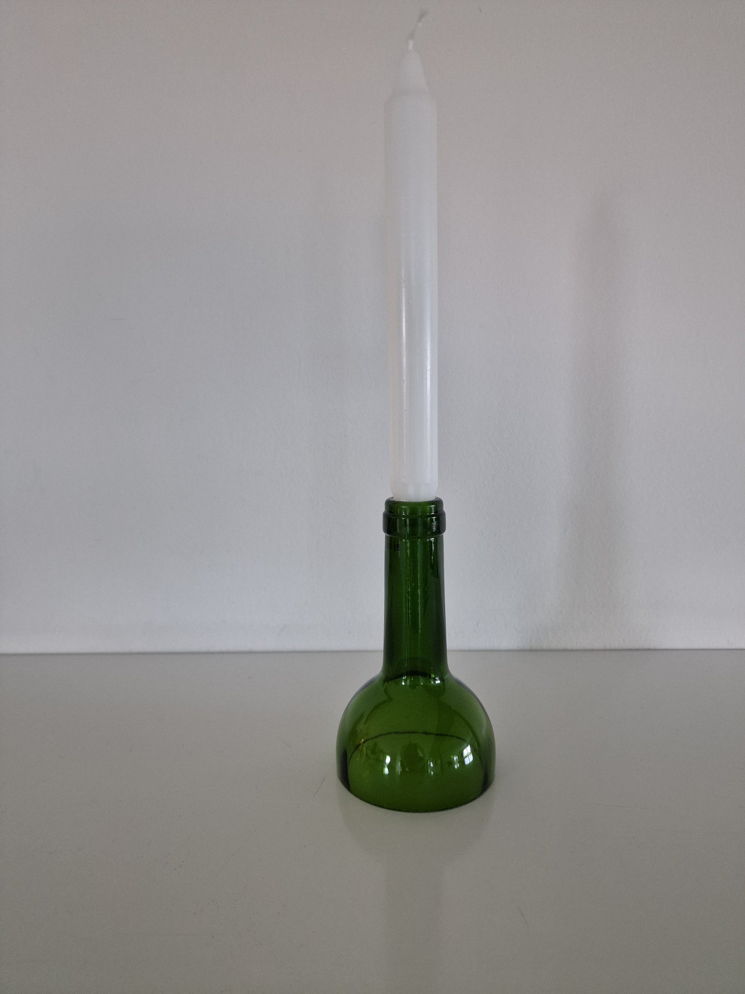 Wine candle - vinflasketop
